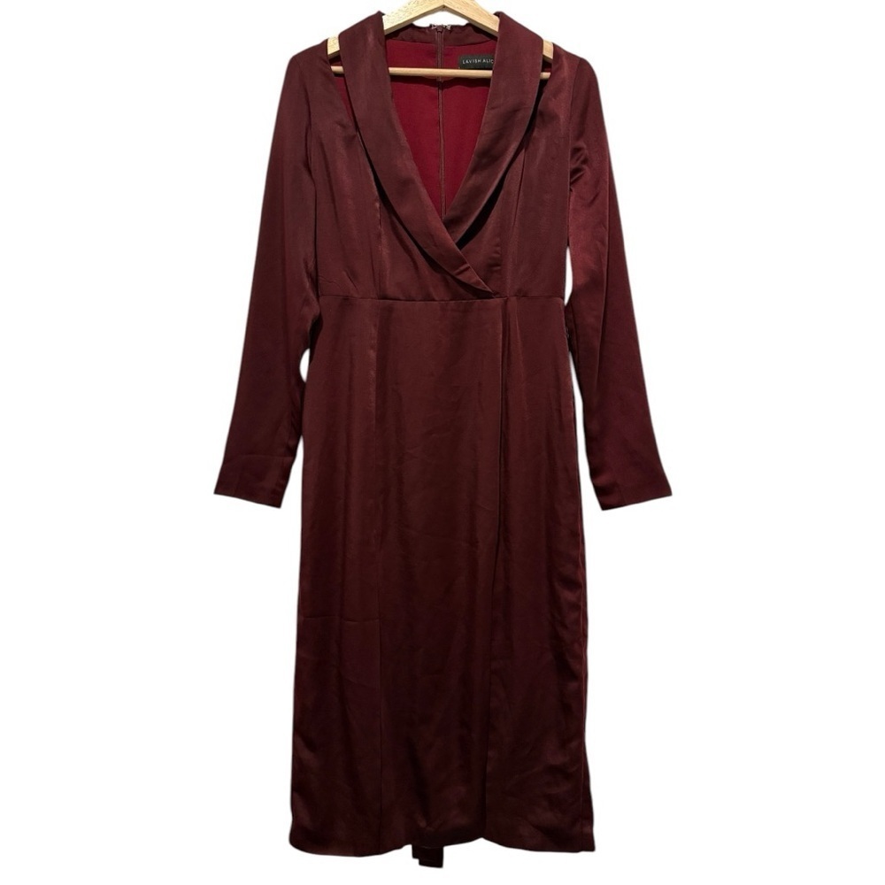 Lavish Alice Burgundy Long Sleeve Gown size 6